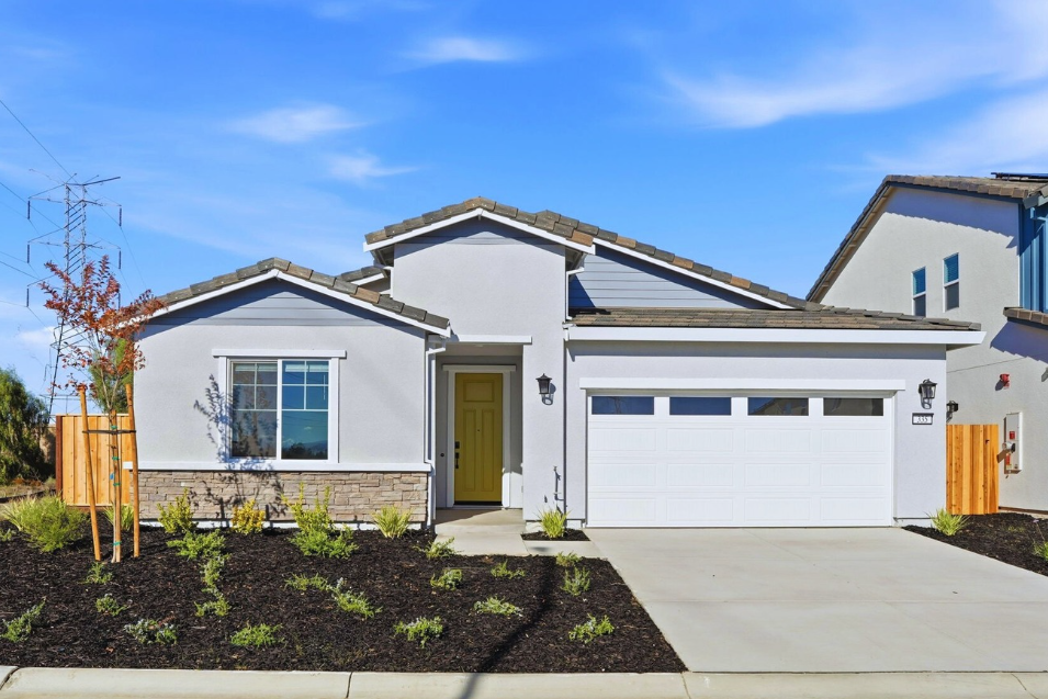 0013 335 Astilbe Street